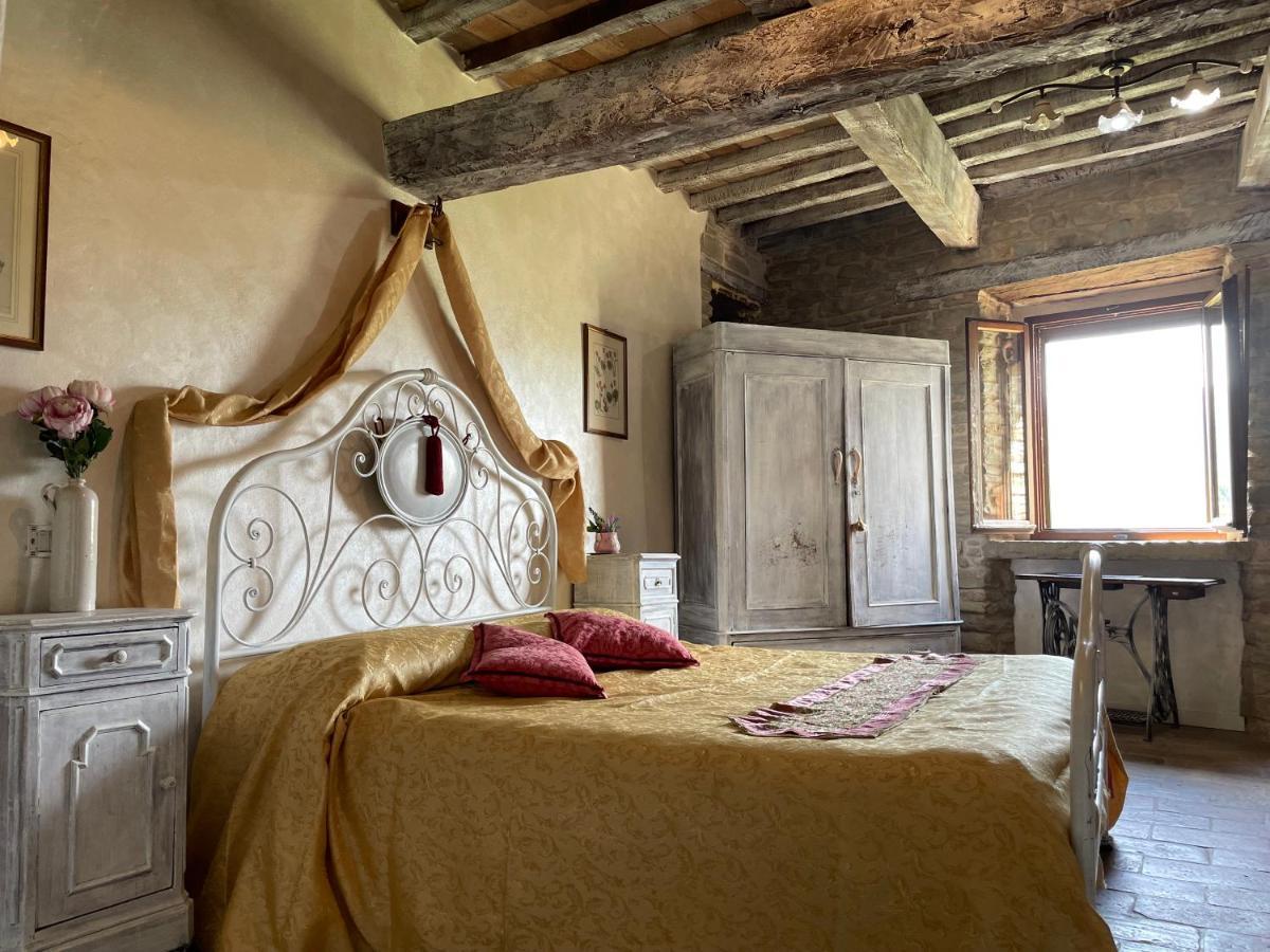 Agriturismo Biologico Castello Della Pieve Mercatello sul Metauro Buitenkant foto