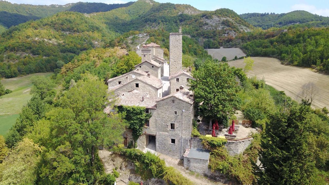 Agriturismo Biologico Castello Della Pieve Mercatello sul Metauro Buitenkant foto